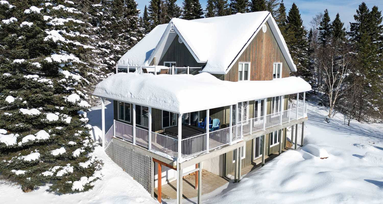 ATM-279 - Inviting Villa with breathaking views: Perfect for gatherings and exploring beautiful Charlevoix!